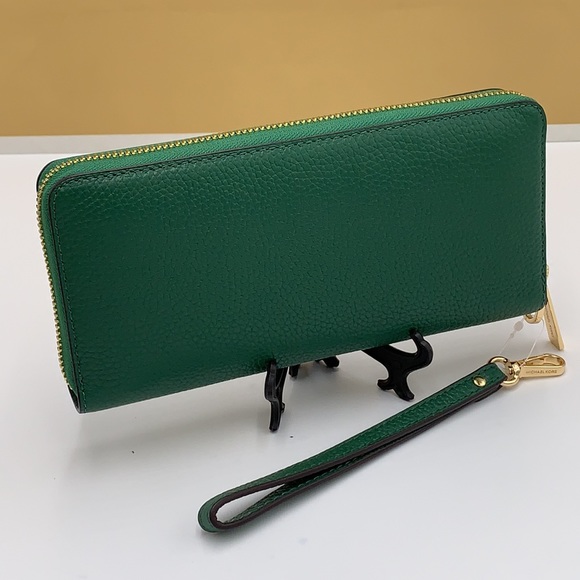 MICHAEL KORS LARGE TRAVEL CONTINENTAL WRISTLET WALLET FERN GREEN COLOR PHONECASE - Picture 13 of 16